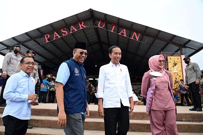Presiden Joko Widodo Kunjungi Pasar Utan
